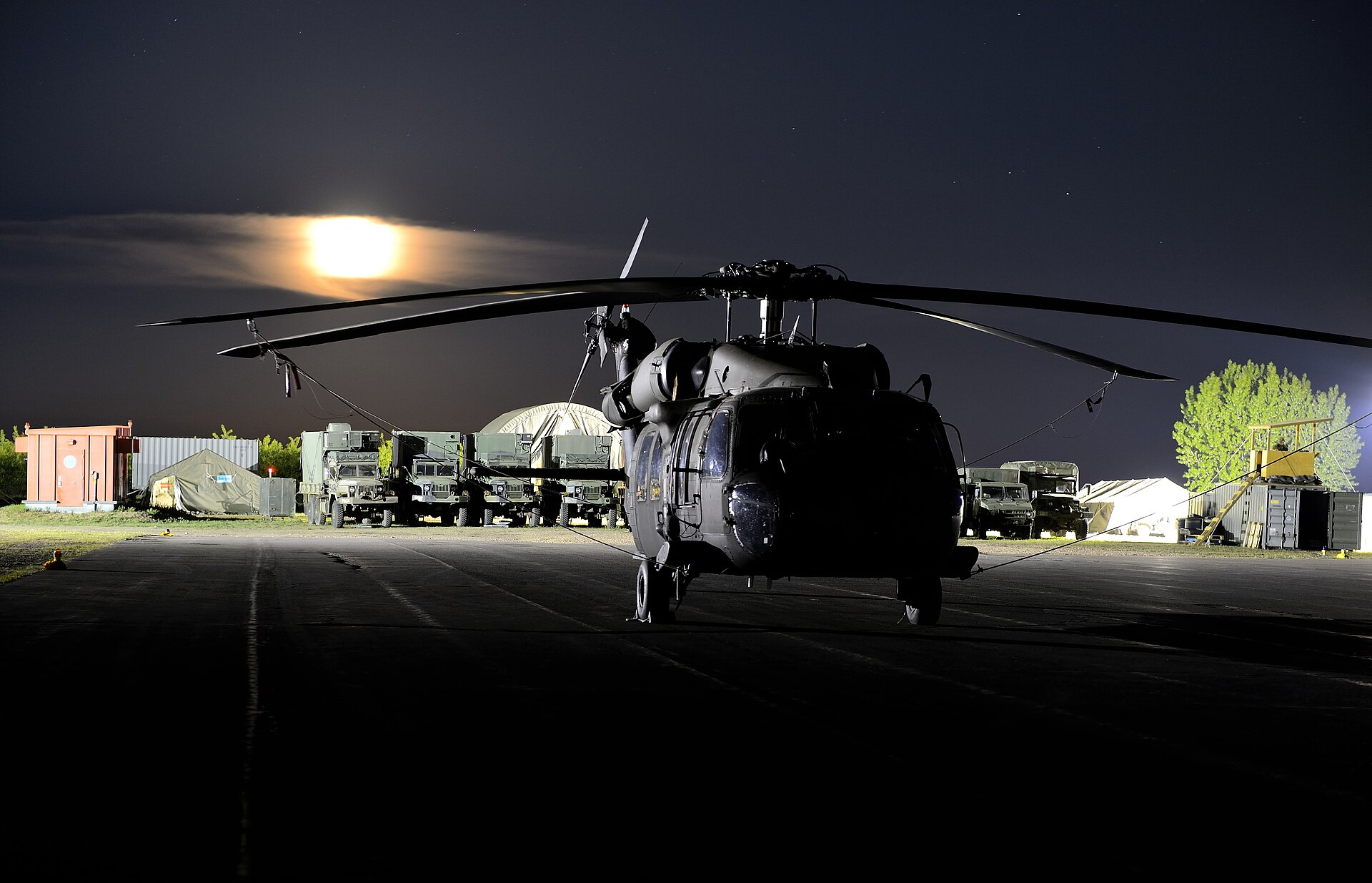 A UH-60 Black Hawk helicopter on the tarmac at Canadian Forces Base Wainwright, Alberta, during Exercise Maple Resolve 2013.
